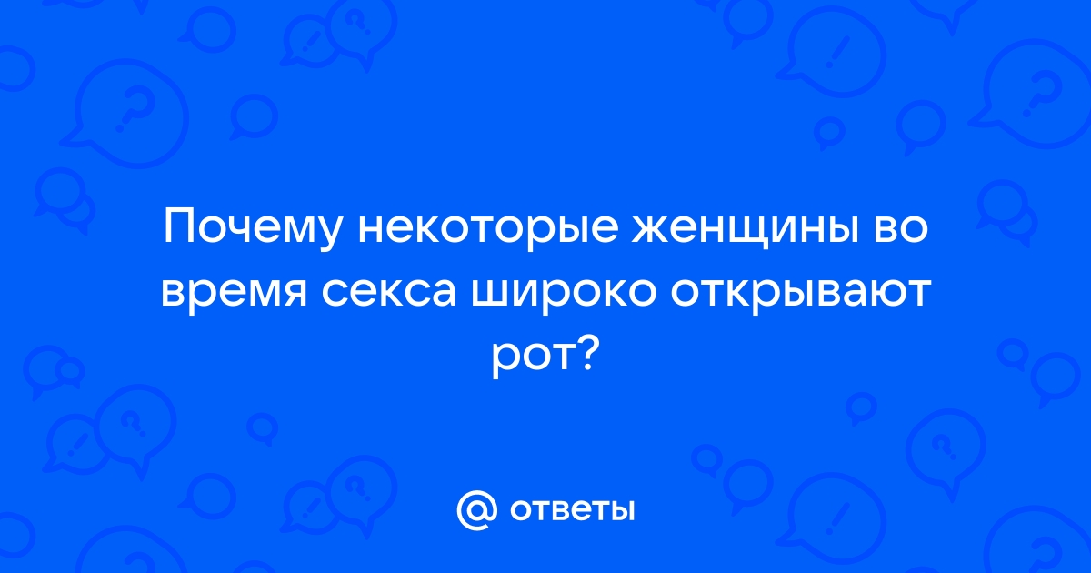 Рыжеволосая шлюха широко открывает рот и сосет игрушку