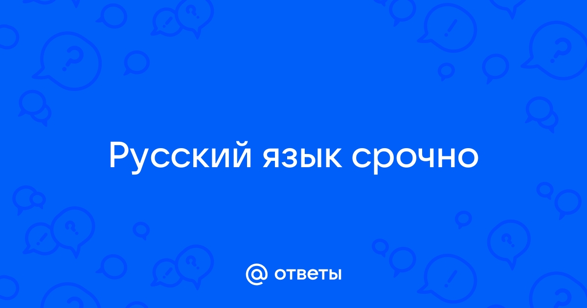 Мать сидит на диване поджав ноги под себя