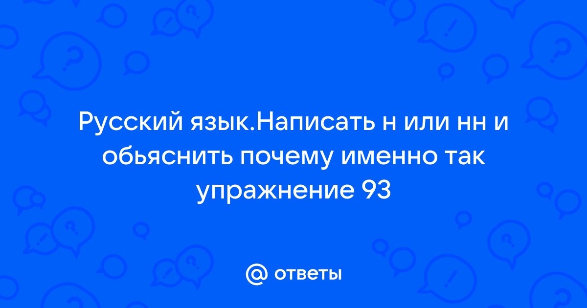 На струганном столе разместилась старинная посуда